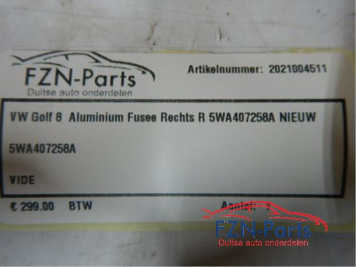 VW Golf 8 aluminium fusee rechts R