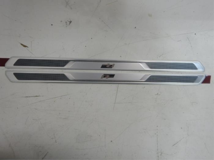 Diversen Volkswagen T-Roc (22743530)