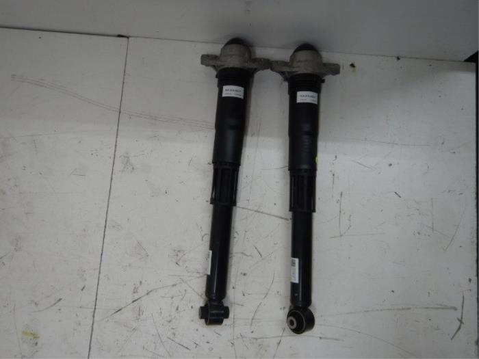VW ID3 Schokdemper Set L+R Achterzijde