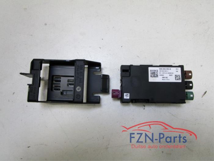 VW Golf 7 USB Hub Spanningsomvormer