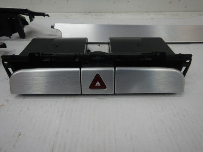 VW Passat 3C8 Inleg Dashboard Grijs Aluminium Look