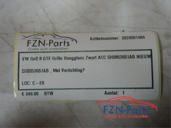 VW Golf 8 GTE Grille Hoogglans Zwart ACC Verlicht