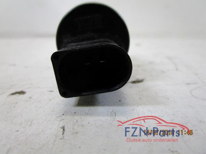 Ruitensproeier voor Volkswagen Jetta (22741957)
