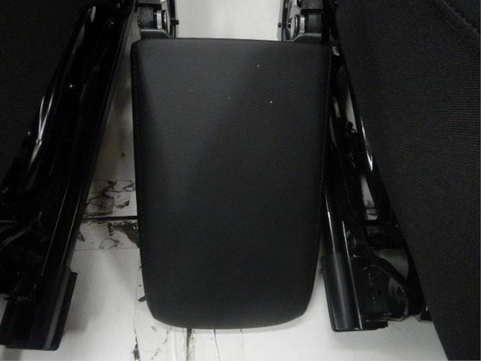 VW Tiguan 5NN Allspace Interieur Leer Middenconsole Stoelverwarming geen airbags, oude overzetten Mist voorste deurpanelen 2KM oudInterieur voorstoelen achterbank middenconsole deurpanelen achter 1.6 TDI 122007 01-05-2016 01-06-2020
1.4 eHybrid 143258 01-11-2020 07-03-2024
2.0 TSI 4motion 135157 01-09-2018 01-07-2020
2.0 TSI 4motion 121841 01-06-2016 07-03-2024
2.0 TSI 4motion 143253 01-01-2021 07-03-2024
1.4 TSI 119768 01-05-2016 07-03-2024
2.0 TDI 4motion 119690 01-04-2016 01-07-2020
1.5 TSI 140708 01-07-2018 07-03-2024
2.0 TSI 4motion 118646 01-01-2016 07-03-2024
1.4 TSI 4motion