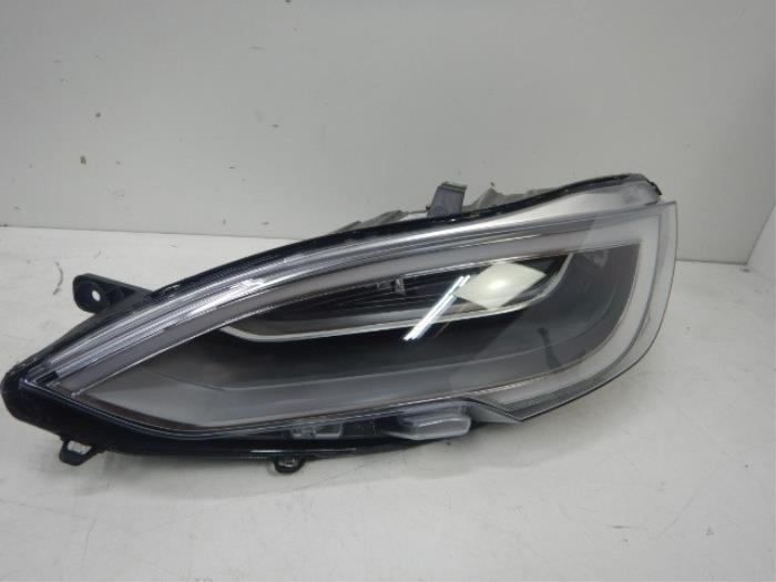 Tesla Model S Facelift LED Koplamp Links