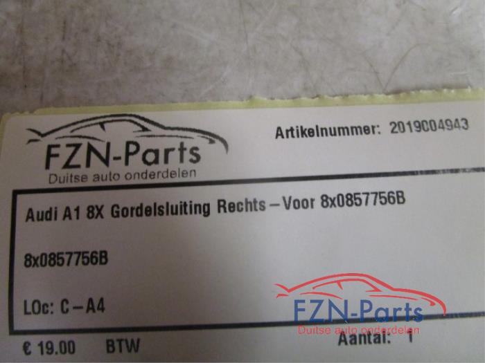 Gordelaangever rechts Audi A1 (22741837)