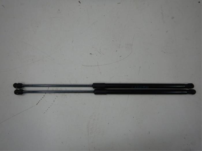 Seat Leon 5F Gasdrukveer Veer Achterklep L+R Set