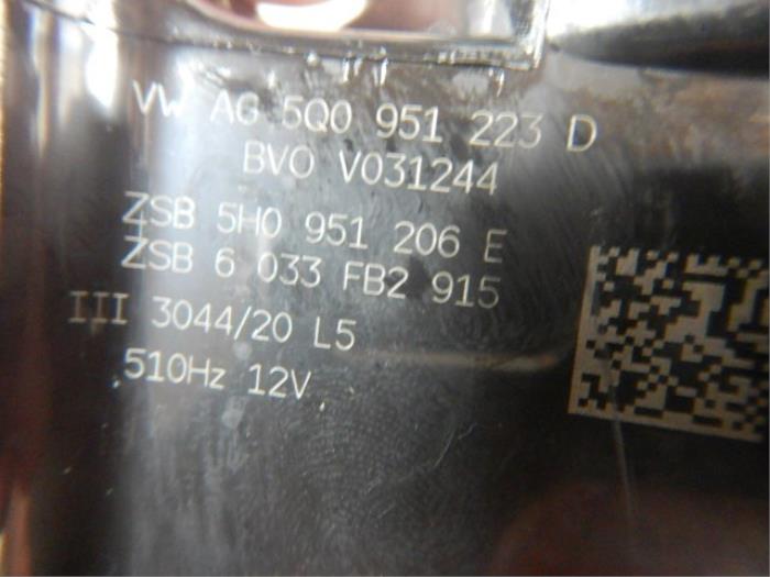 VW Golf 8 Claxon Toeter met Houder