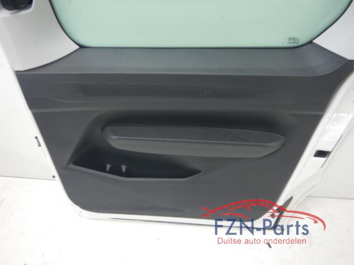 VW Caddy 2K7 Schuifdeur Rechts LB9A (Lange versie) Kleur: LB9A Candy weissLichte knik onderzijde 2.0 TDI 114349 01-05-2015 01-09-2020
2.0 TDI 4motion 114351 01-05-2015 01-09-2020
1.0 TSI 117959 01-11-2015 01-09-2020
1.6