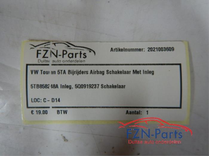 Airbag rechts (Dashboard) Volkswagen Touran (22741380)