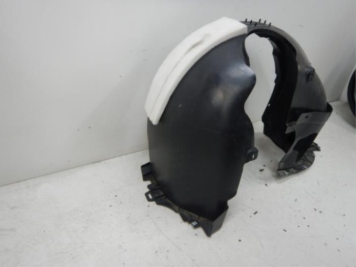 VW Golf 7 Modderkuip PVC Links-voor