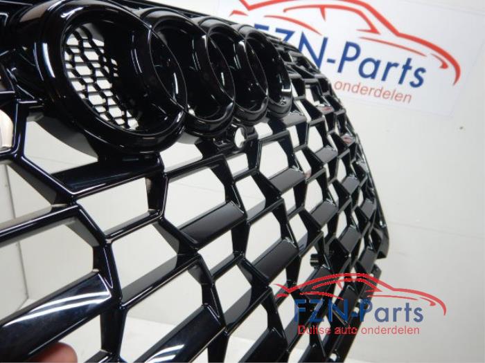 Audi RSQ3 83A Grille Hoogglans Zwart