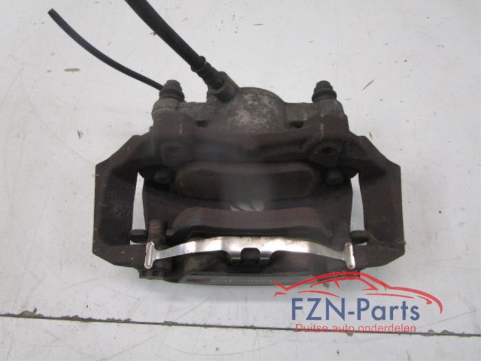 Remklauw (Tang) rechts-voor Mercedes CLS-Klasse (22732394)