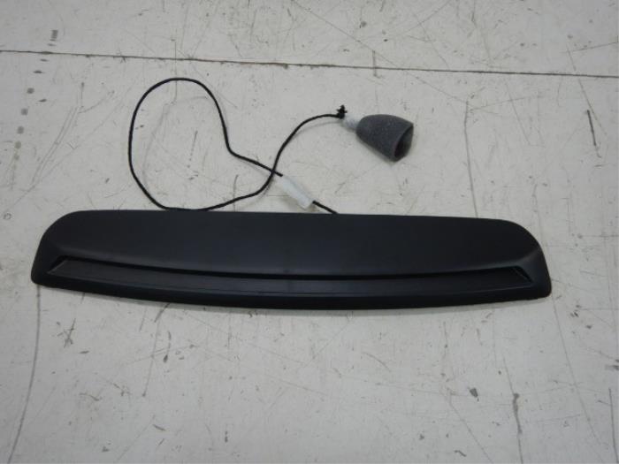 Extra Remlicht midden Mercedes C-Klasse (22734057)