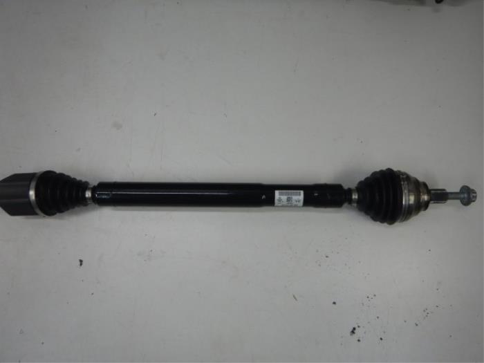 Aandrijfas rechts-voor Volkswagen Tiguan (22725813)
