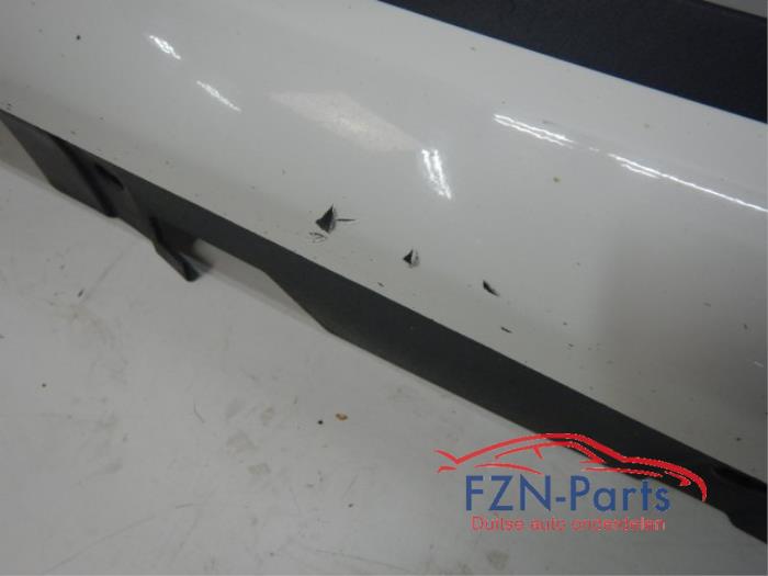 Zijskirt links BMW Diversen (22727548)
