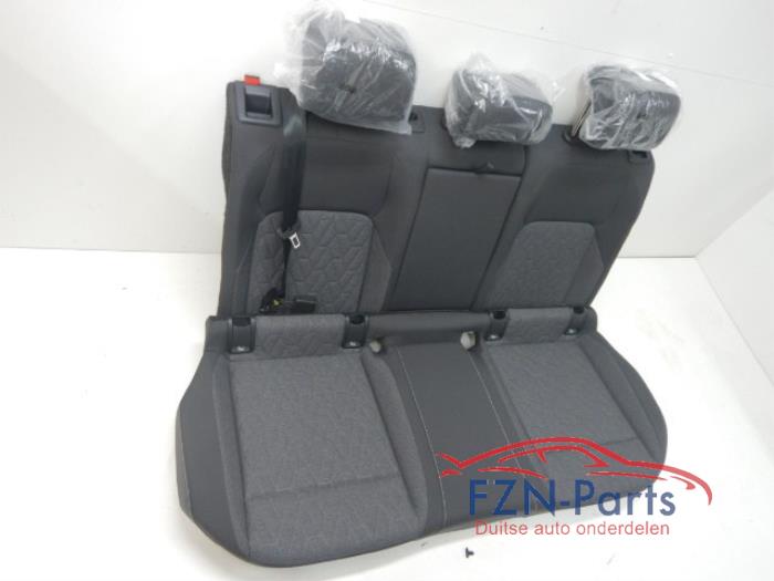 VW Golf 8 5-Deurs Achterbank Stof Compleet 5 2.0 TDI GTD 143527 01-09-2020 07-03-2024
1.0 eTSI