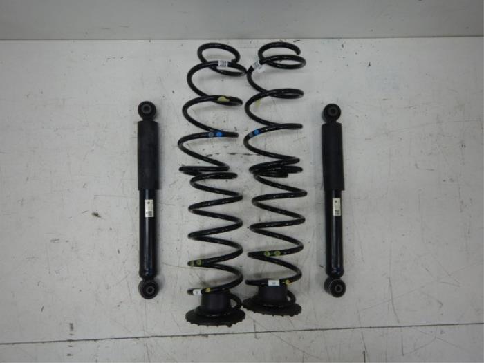 VW Caddy 2K7 Verenset Voor-Achterzijde