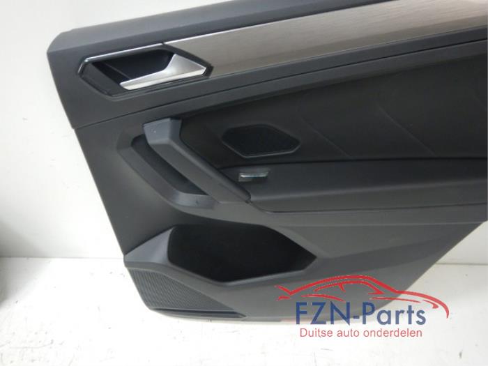 VW Tiguan 5NN Allspace Deurpanelen Set Leer L/R Achter