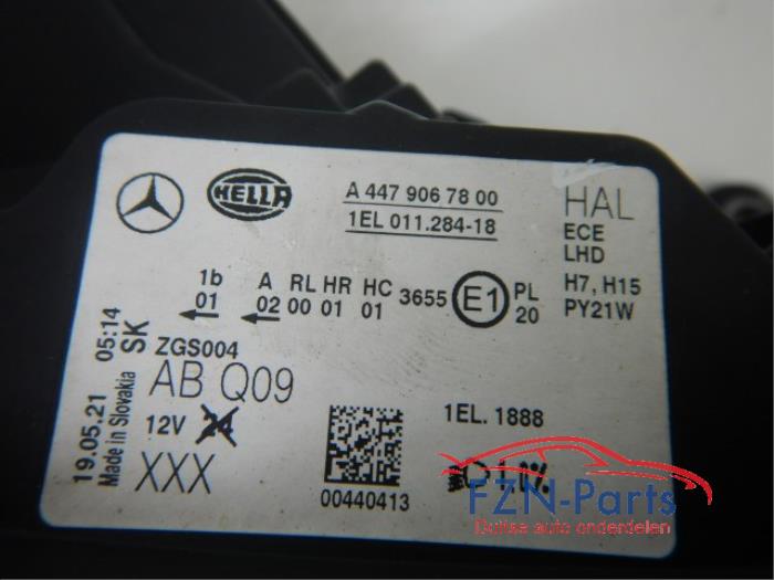 MB Vito A447 Koplamp Rechts Halogeen H7 Rechts R