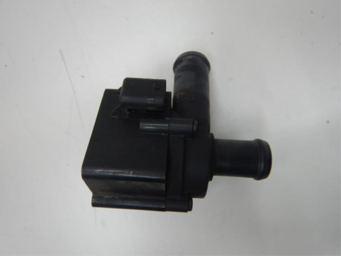 Extra waterpomp Audi A6 (22729255)