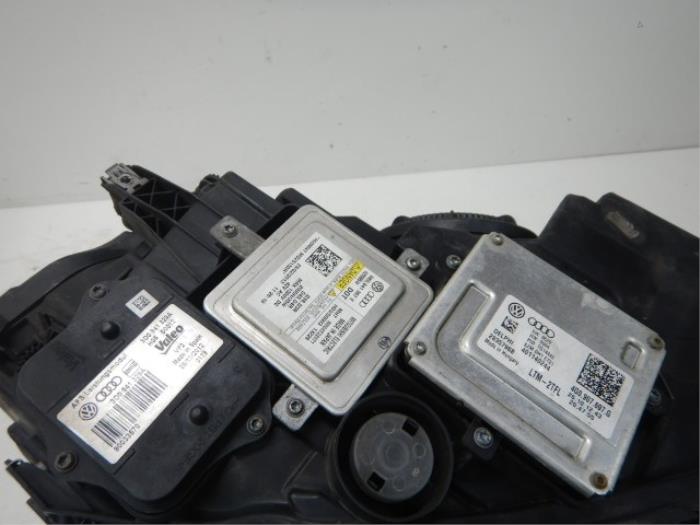 VW Golf 7 Xenon LED Koplamp Links