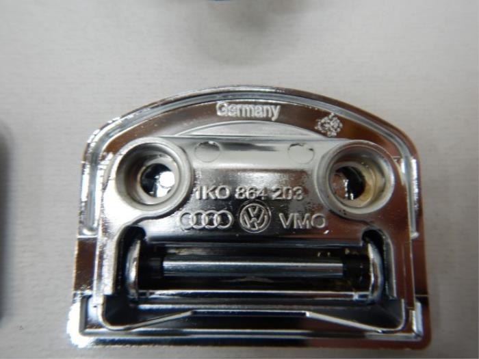 Audi A5 8T Bevestingspunt + Houder Bagageruimte