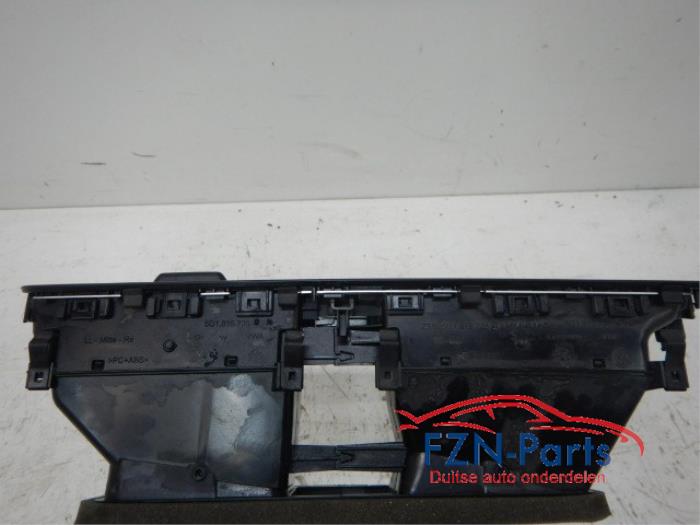 VW Golf 7 Facelift Navi Display Grijs