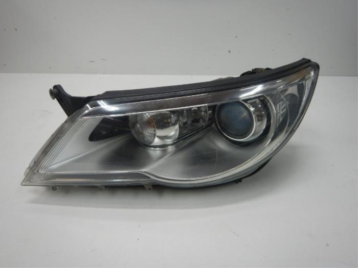 VW Tiguan 5N0 Koplamp Links L Xenon LED