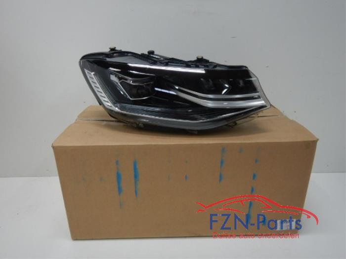 VW Caddy 2K8 Koplamp Rechts VOLLED