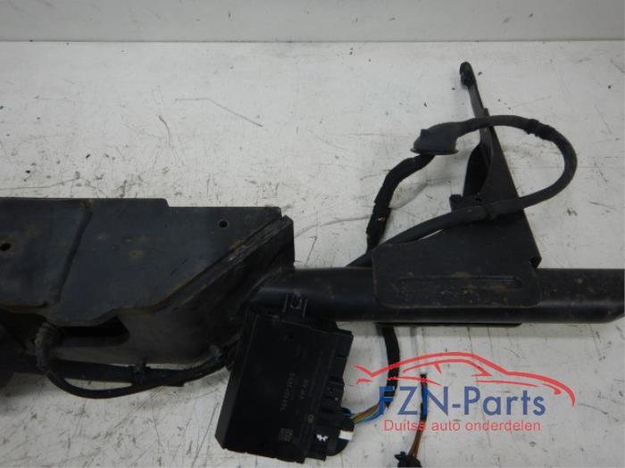 VW Touran 5TA Zwenkbare Trekhaak met Module