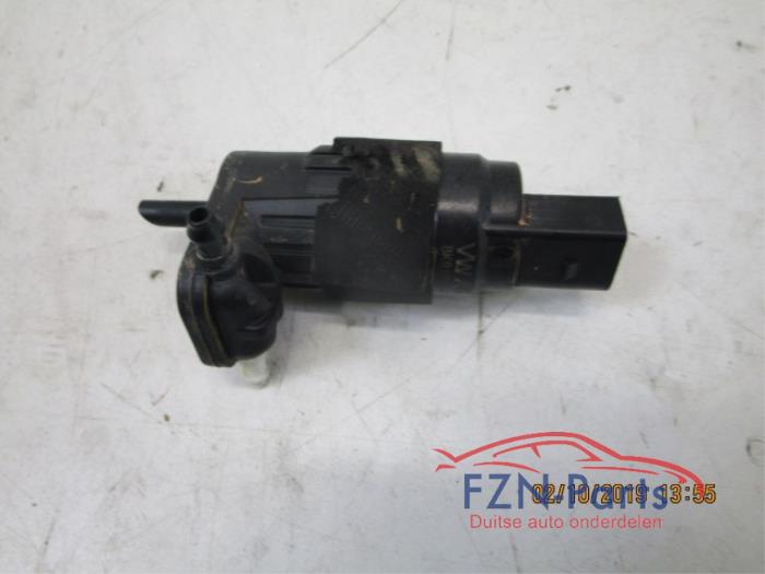 Audi A4 8K Ruitensproeierpomp KLS Links