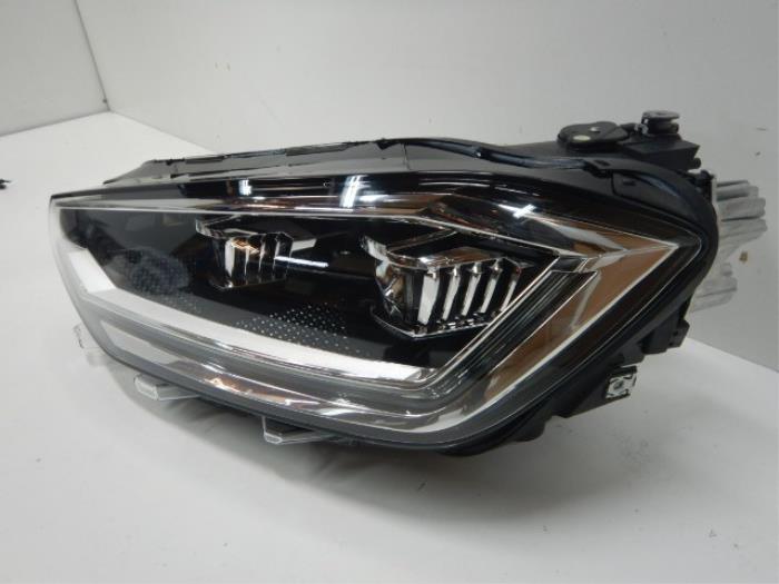 VW Golf Sportsvan Facelift VOLLED Koplamp Links