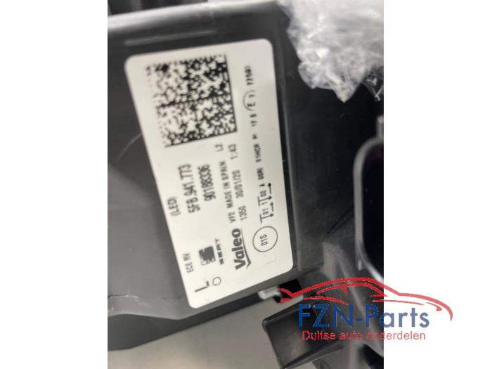Koplamp links Cupra Leon (22765667)
