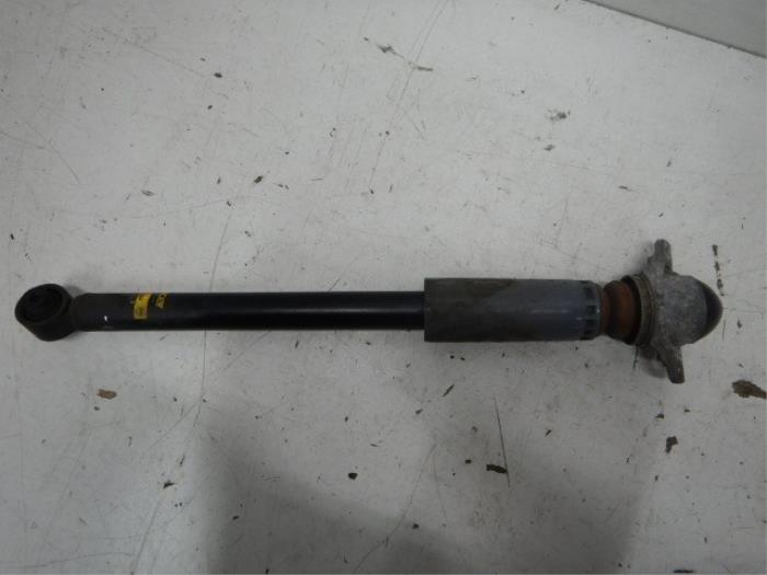 VW Golf 7 Schokbreker Veerpoot Achterzijde Links/rechts