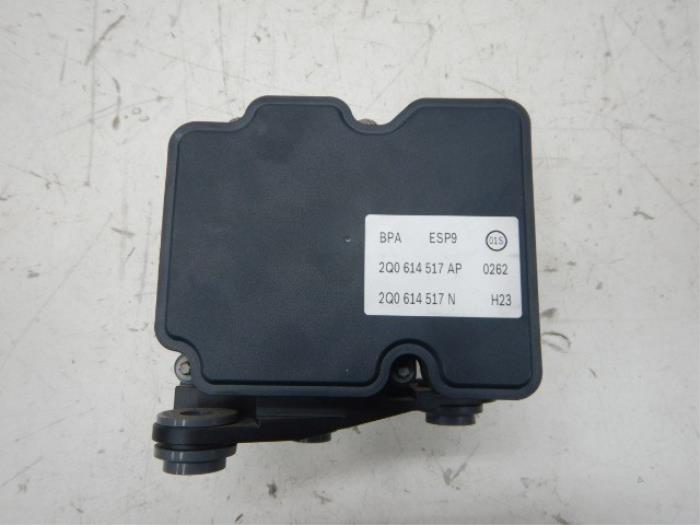 VW Polo 2G ABS Pomp (Hydraulic Unit Connector)