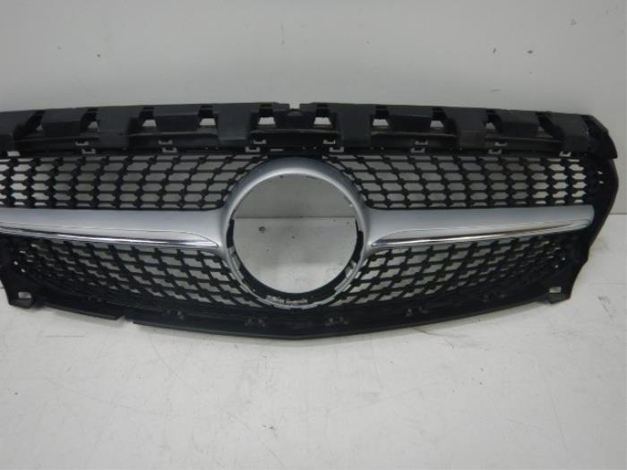 Mercedes-Benz A-Klasse W177 Grille