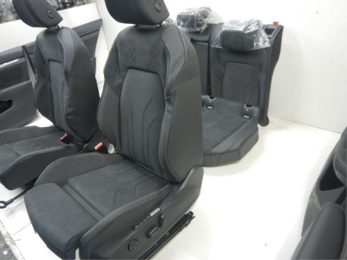 Bekleding Set (compleet) Volkswagen Golf (22743727)