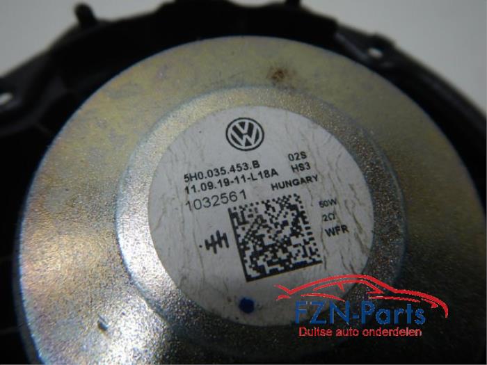VW Golf 8 Speaker