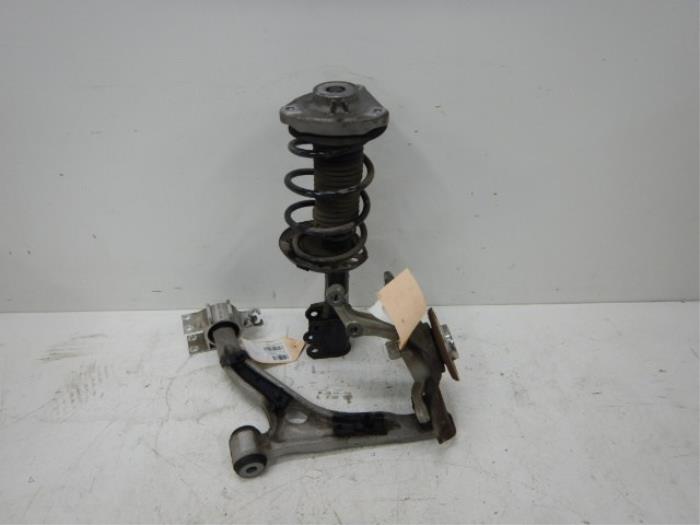 Mercedes-Benz A-Klasse W176 Wielophanging Fusee Links-voor