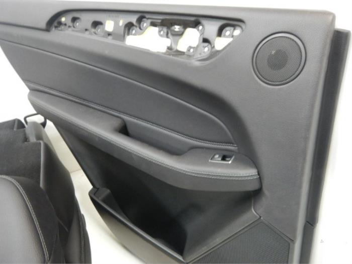 Mercedes-Benz GL-Klasse X166 7 Pers Interieur Leder Zwart Stoelen Elektrisch Verstelbaar L/R Memory Stoel Verwarming V/A Zonder Airbags