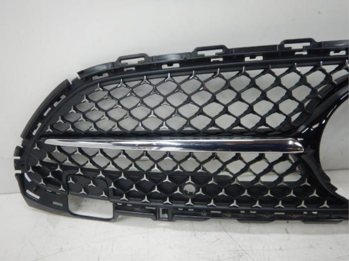Mercedes-Benz C-Klasse W206 Diamond Grille PDC Hoogglans Zwart Chrome