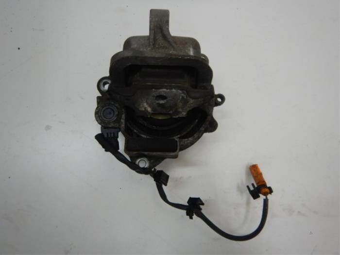 Motorsteun Audi A8 (22736755)