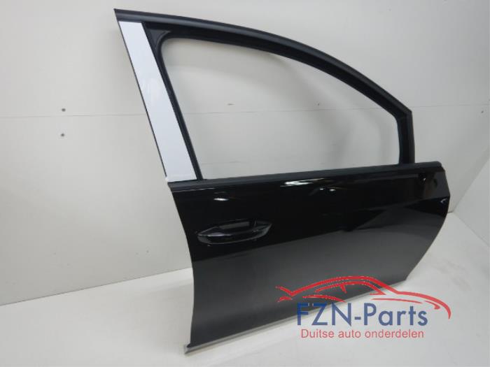 VW Golf 8 Portier Rechts-Voor LY9T Kleur: LY9T