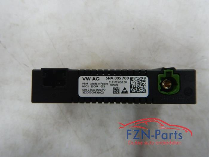VW Golf 8 USB Aansluiting