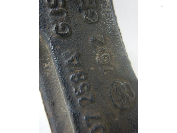 Fusee rechts-voor Audi Q7 (22729883)