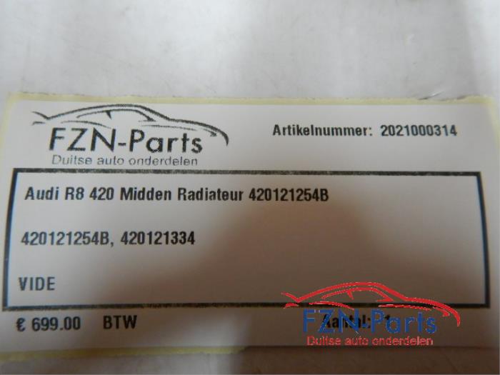 Audi R8 420 Midden Radiateur