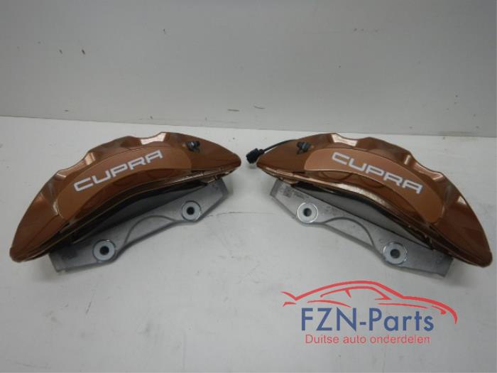 VW Golf 7 / 7.5 / 8 5G 5H Remset Voorzijde 6 Pots Akebono 374MM L+R NIEUW