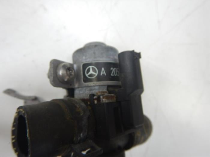 Extra waterpomp Mercedes C-Klasse (22729251)