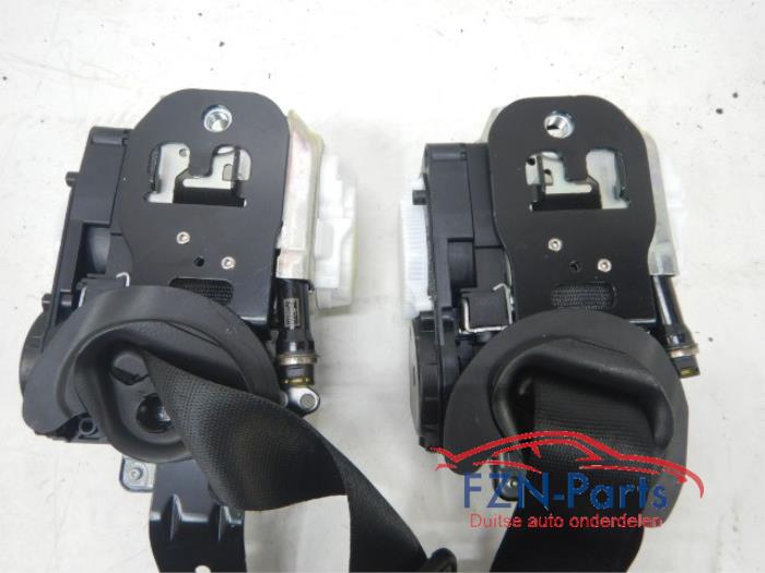 Mercedes-Benz C-klasse W206 Gordel Set Links Rechts voorzijde
